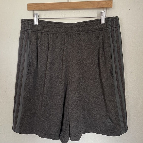 Adidas Men Activewear Shorts Dark Gray Logo Elastic Waist Pockets Size XL - Picture 1 of 7